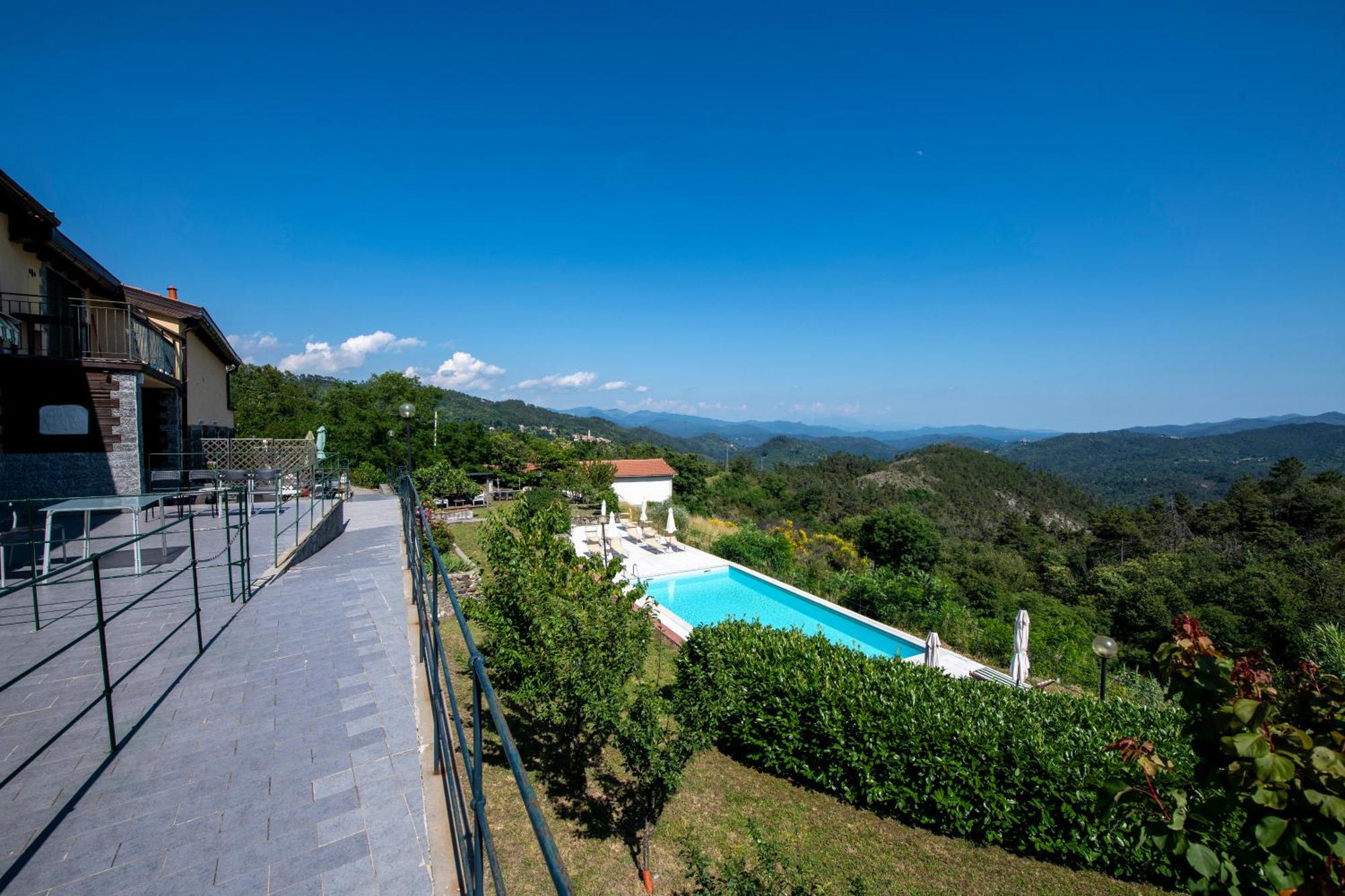 211 - Appartamento Acacia, Terrazza Giardino E Piscina Carro ภายนอก รูปภาพ