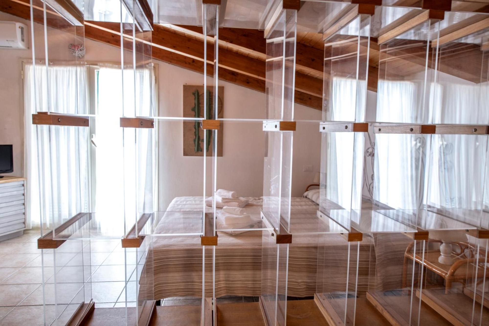 211 - Appartamento Acacia, Terrazza Giardino E Piscina Carro ภายนอก รูปภาพ