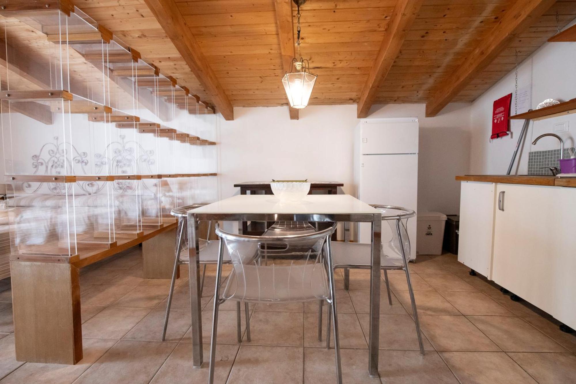 211 - Appartamento Acacia, Terrazza Giardino E Piscina Carro ภายนอก รูปภาพ